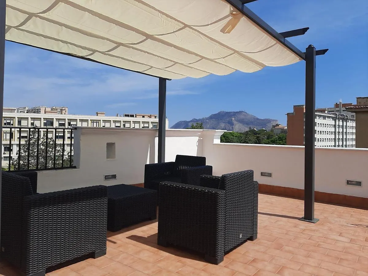 Hotel Triscele House Palermo 0*,