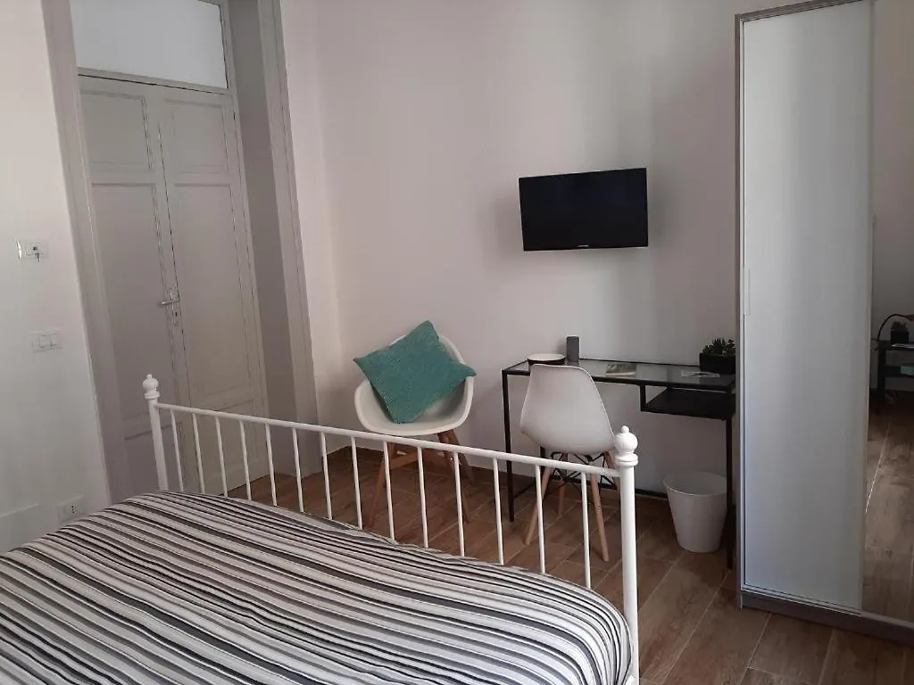 Triscele House Hotel Palermo 0*,  Italien